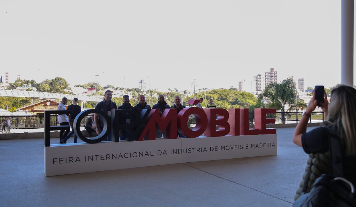 ForMóbile 2026 está com credenciamento aberto e lança loja com presentes inspirados na madeira